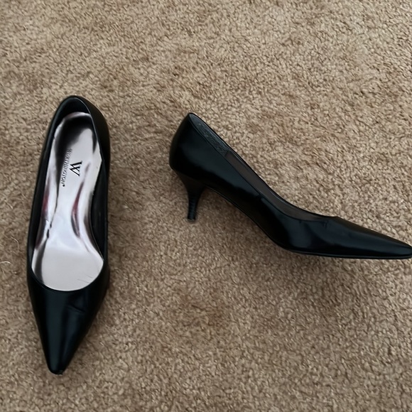Worthington black pointed toe kitten heels size  7 .5 medium 2 inch heel height - Picture 2 of 12